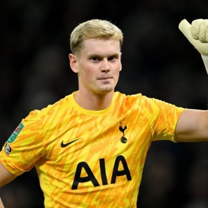 罗马诺：西汉姆联在关注热刺门将金斯基